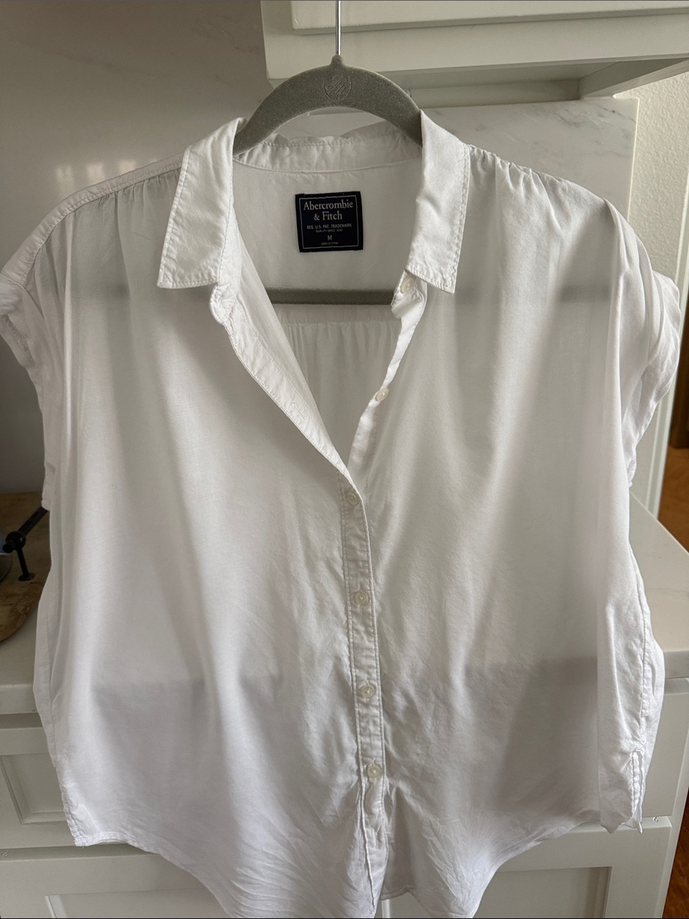 Abercrombie & Fitch White Short Sleeve Button Front Shirt
